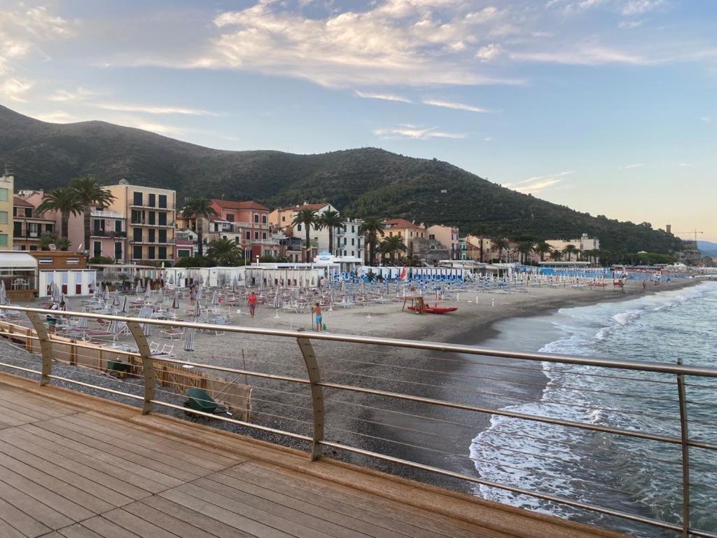 Villa Paolina Ceriale - App. 4 Posti Buitenkant foto