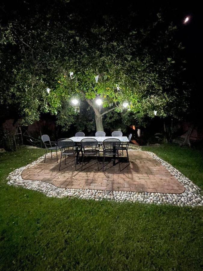 Villa Paolina Ceriale - App. 4 Posti Buitenkant foto